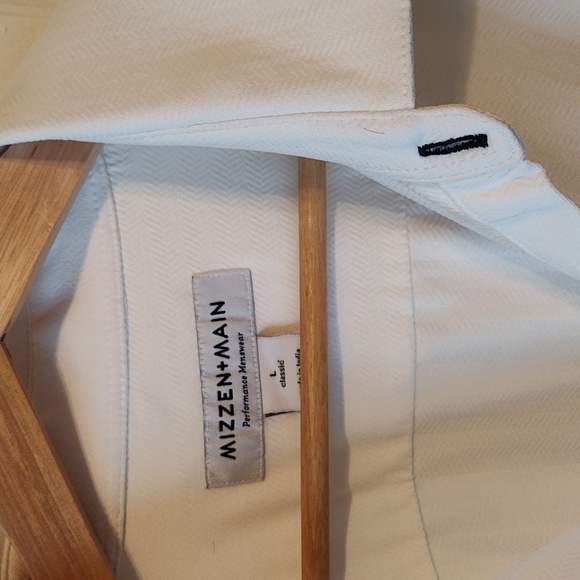 Mizzen+Main Crisp White Dress Shirt - Picture 2 of 2